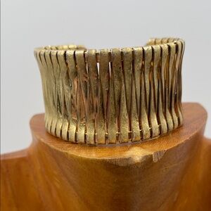 2.6.26-30 Kenneth Cole Goldtone Textured Cuff Bracelet